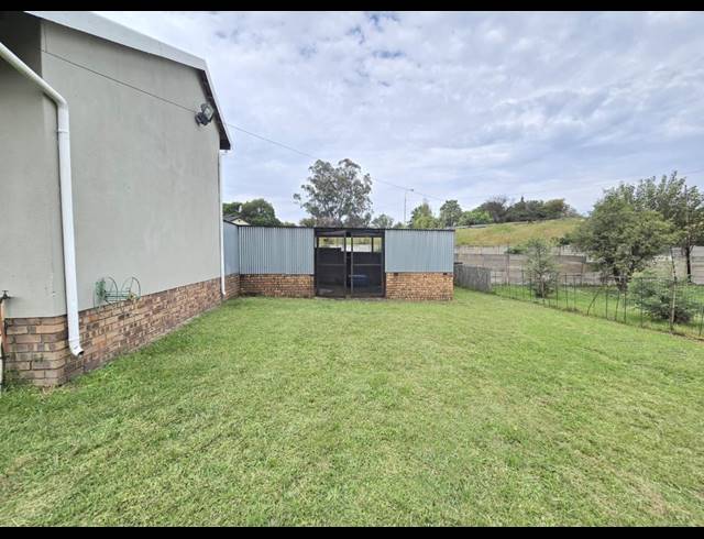 3 BEDROOM FREEHOLD FOR SALE IN BRACKENHURST